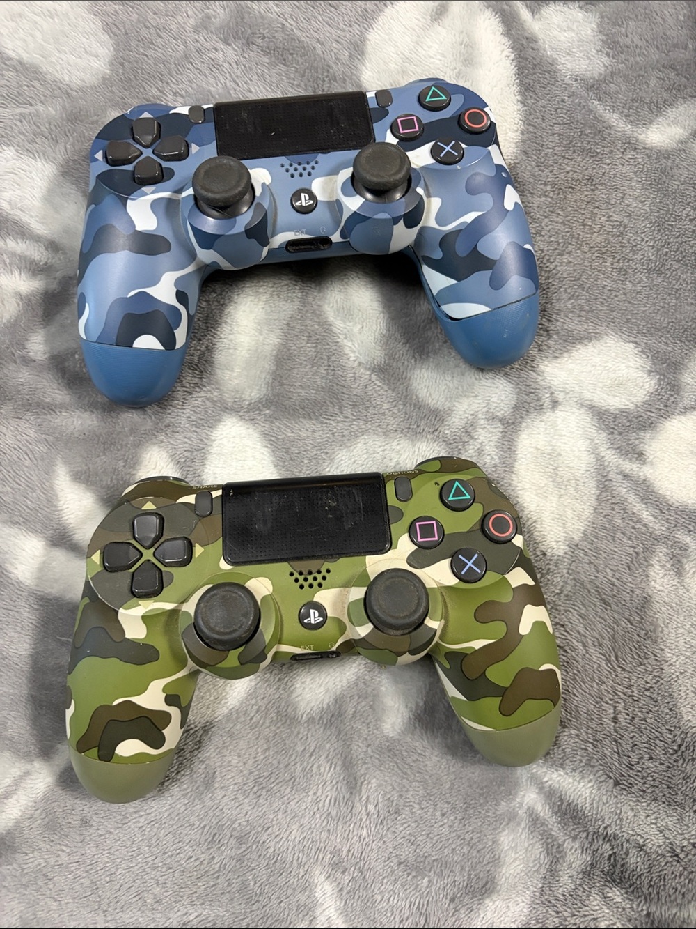 PS4 Wireless Controllers Set of 2- Green Camo and Blue Camo
